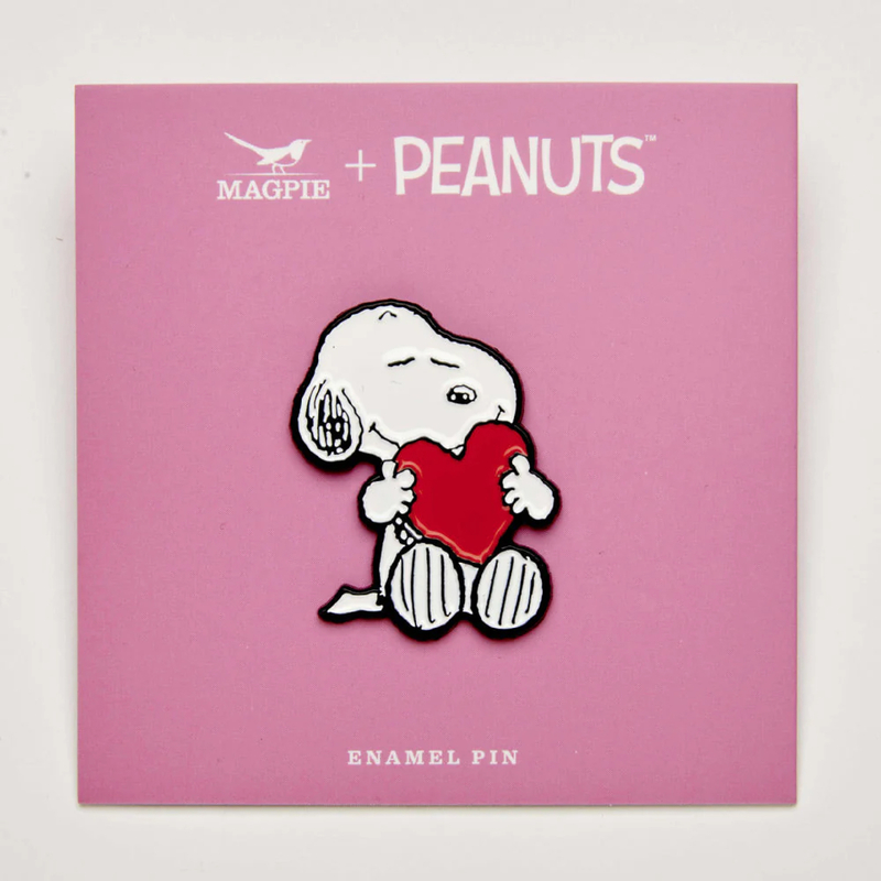 Peanuts Give Hugs 金屬襟章 - Heart
