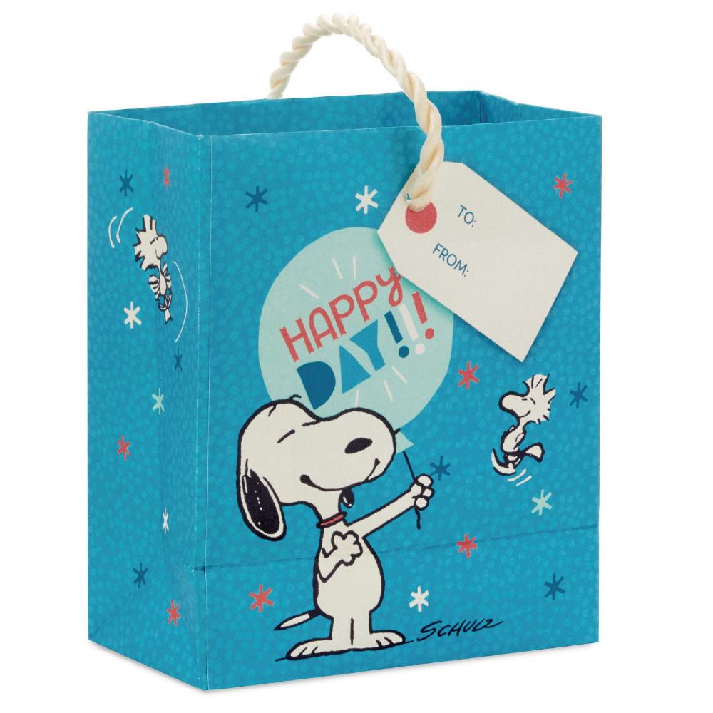 Peanuts® Snoopy With Balloon Gift Card Holder Mini Bag 4.6