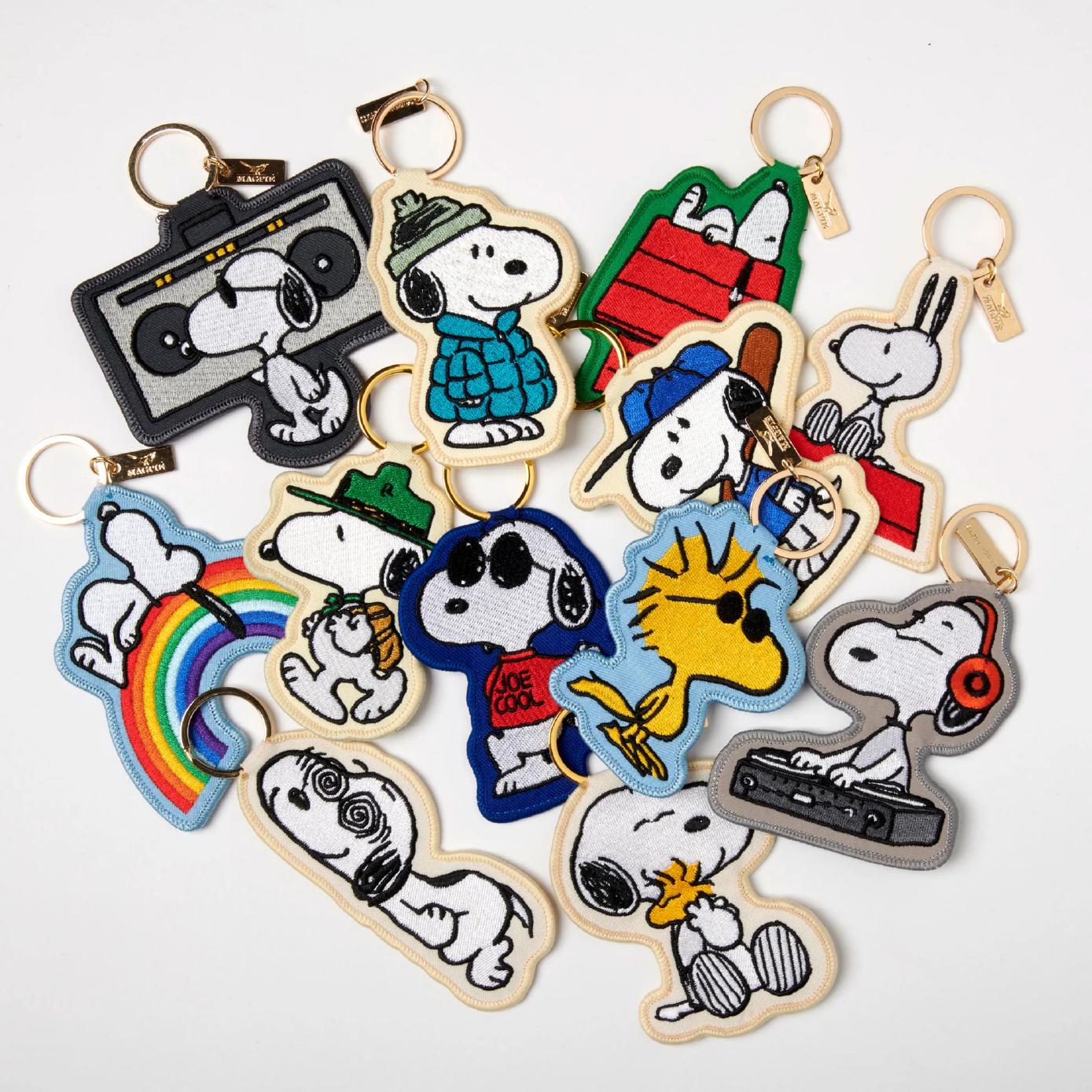Magpie Peanuts Key Charm Rainbow